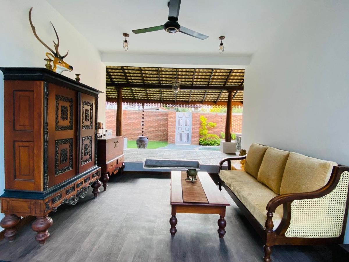 Thaprobana Villa Tangalle - Private Villa Esterno foto