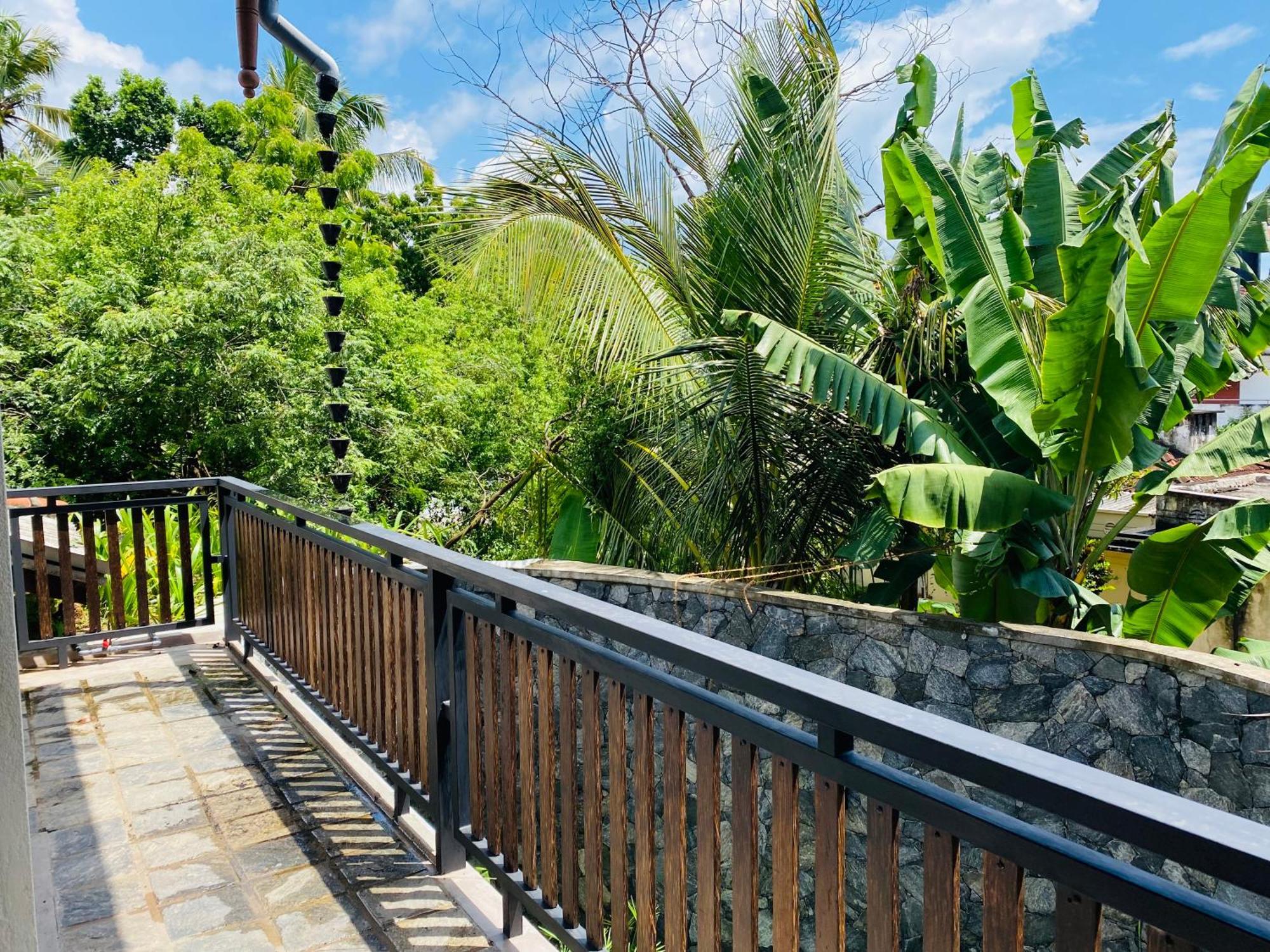Thaprobana Villa Tangalle - Private Villa Esterno foto